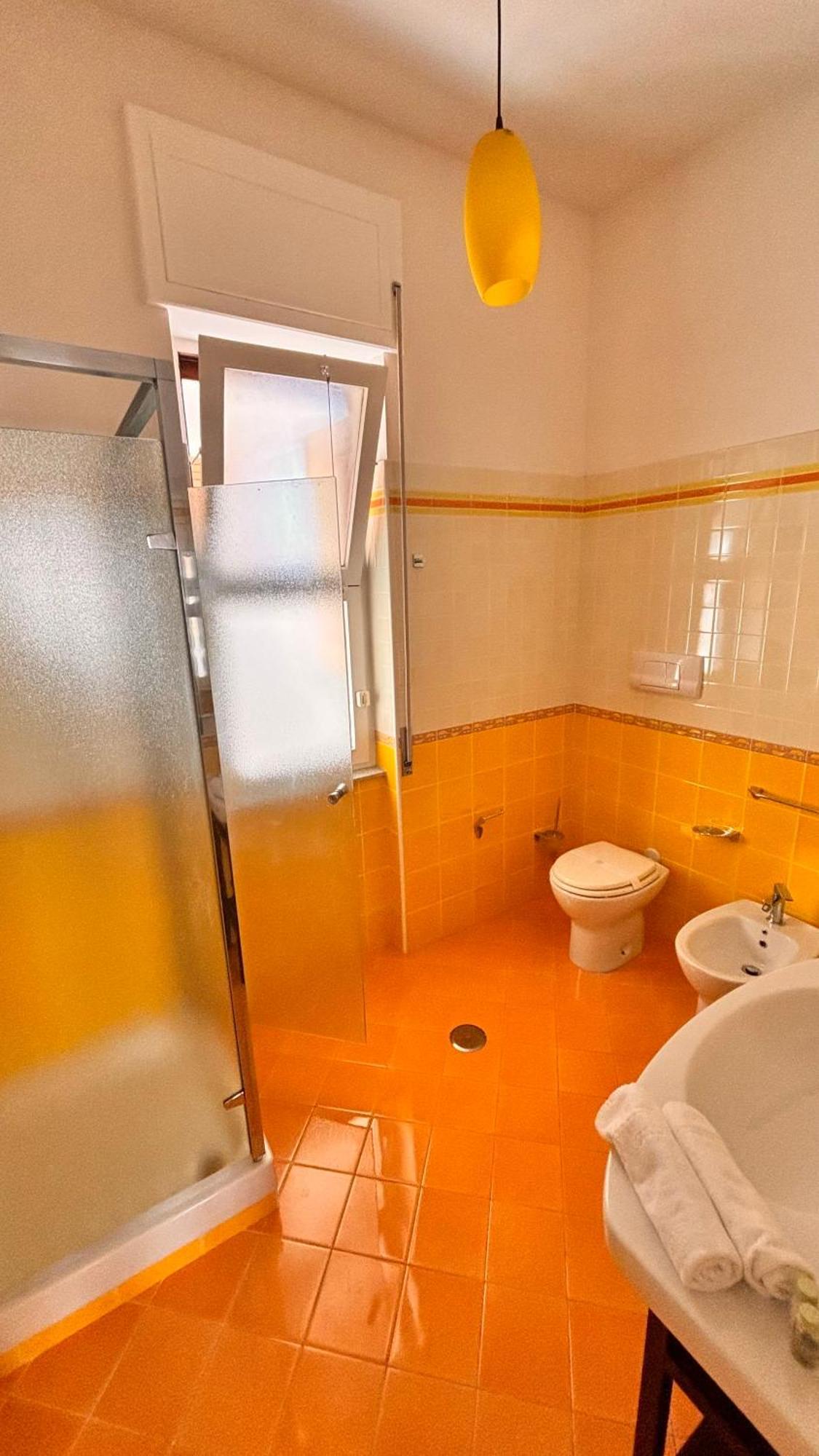 Reginella Guest House Salerno Dış mekan fotoğraf