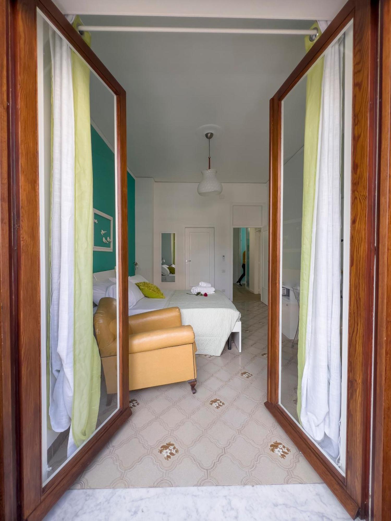 Reginella Guest House Salerno Dış mekan fotoğraf